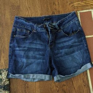 Signature Studio Shorts